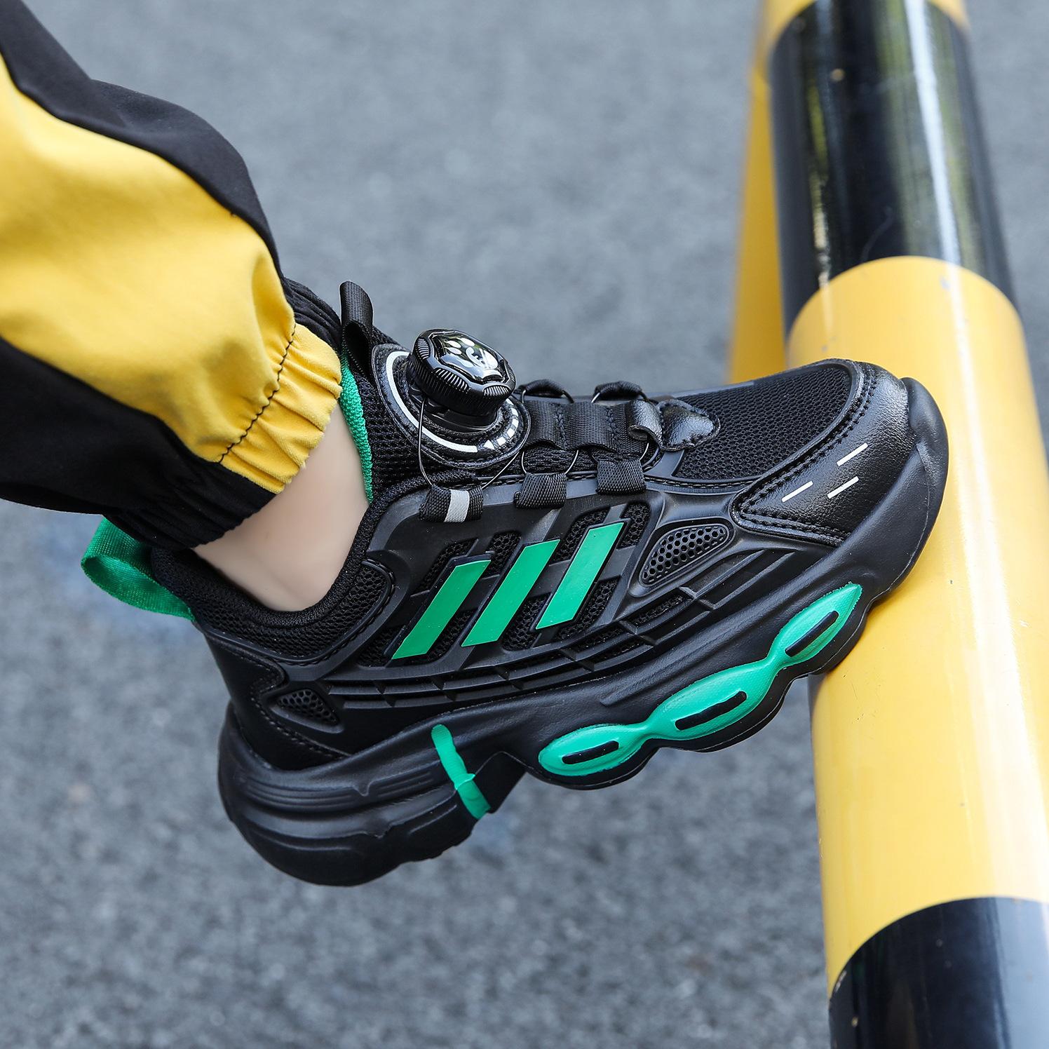 

Спортивная обувь для мальчиков с вращающимися пуговицами, дышащая сетка для бега. 39