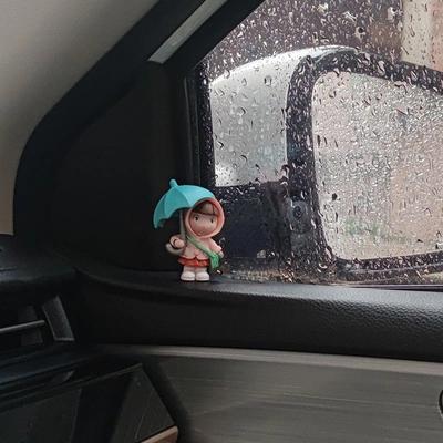 Cute Umbrella Couple Car Interior Decoration Action Figures Auto Rearview Mirror Dashboard Ornaments For Car Accessories