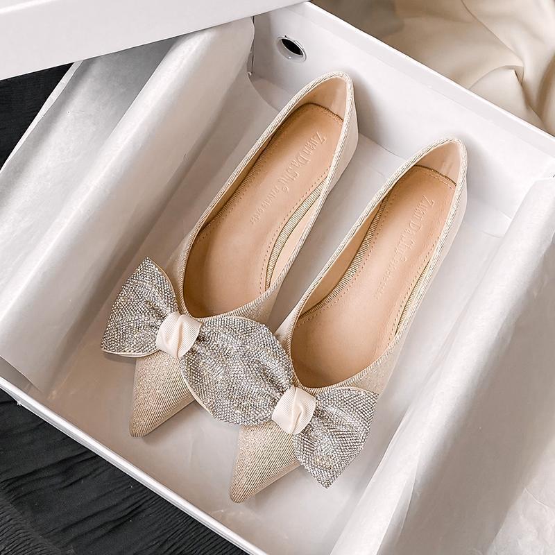 

Остроносые повседневные туфли на плоской подошве женские весенне-осенние универсальные 2025 весенние новые модели вечерние фея нежные туфли-лодочки большого размера 40 бежевый