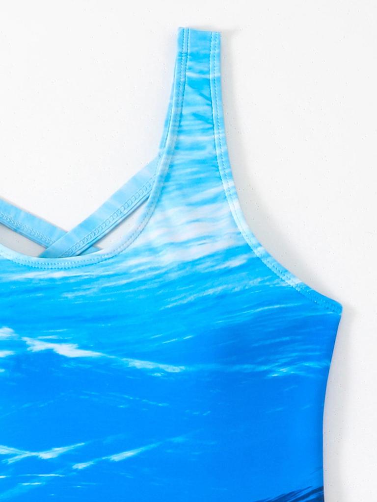 Gradient Color One-Piece Swimsuit: Fashionable, Sporty, Conservative Beachwear for Women (2026 Edition)