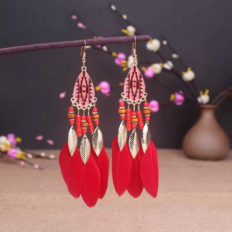 Kolczyki Boho z Piórami i Frędzlami - Eleganckie, Unikalne Wzornictwo dla Kobiet