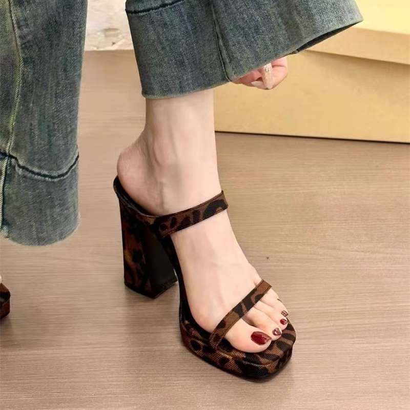 Hate the Sky High Leopard Print Thick Heel Slippers Women's Summer Wear Beautiful Open Toe Waterproof Table Super High Heels Catwalk Sandals Sandals
