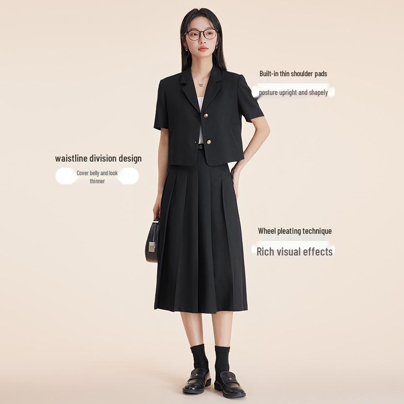Beige Women's Slim Fit Short-Sleeve Suit Jacket - Petite 2025 Spring Collection