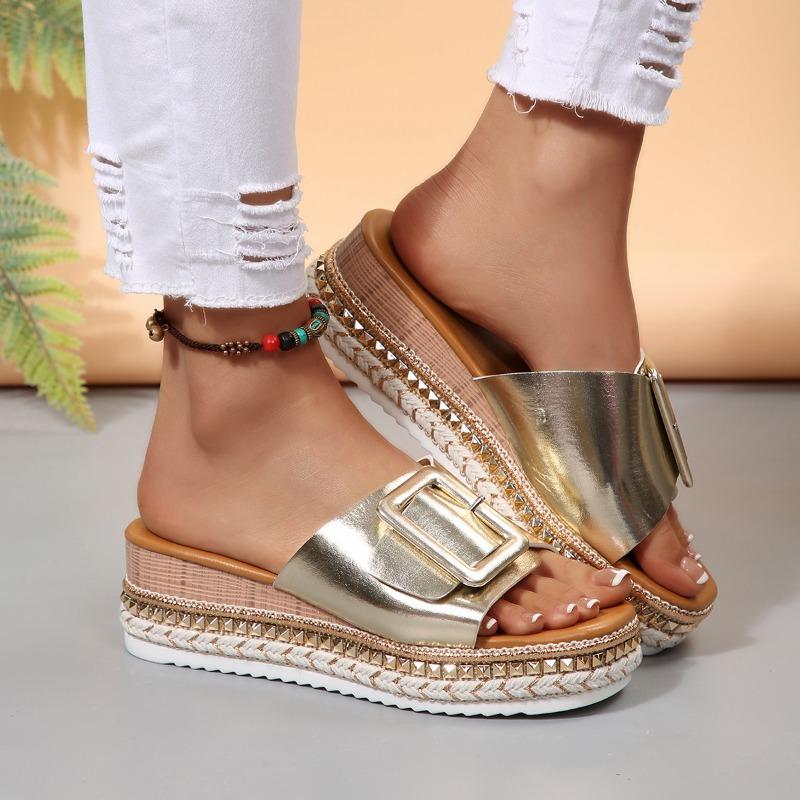 Fashion Plus Size 2025 Summer Women's Open Toe Slippers Hot Sale Buckle Platform Wedges rivet Sandals Outdoor Casual Daily Slippers