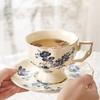 1-teiliges Set aus Kaffeetassen und Untertassen im Retro-Stil aus Keramik mit goldenem Rand, Teetasse und Teekanne im Blumenmuster für den Nachmittagstee zu Hause