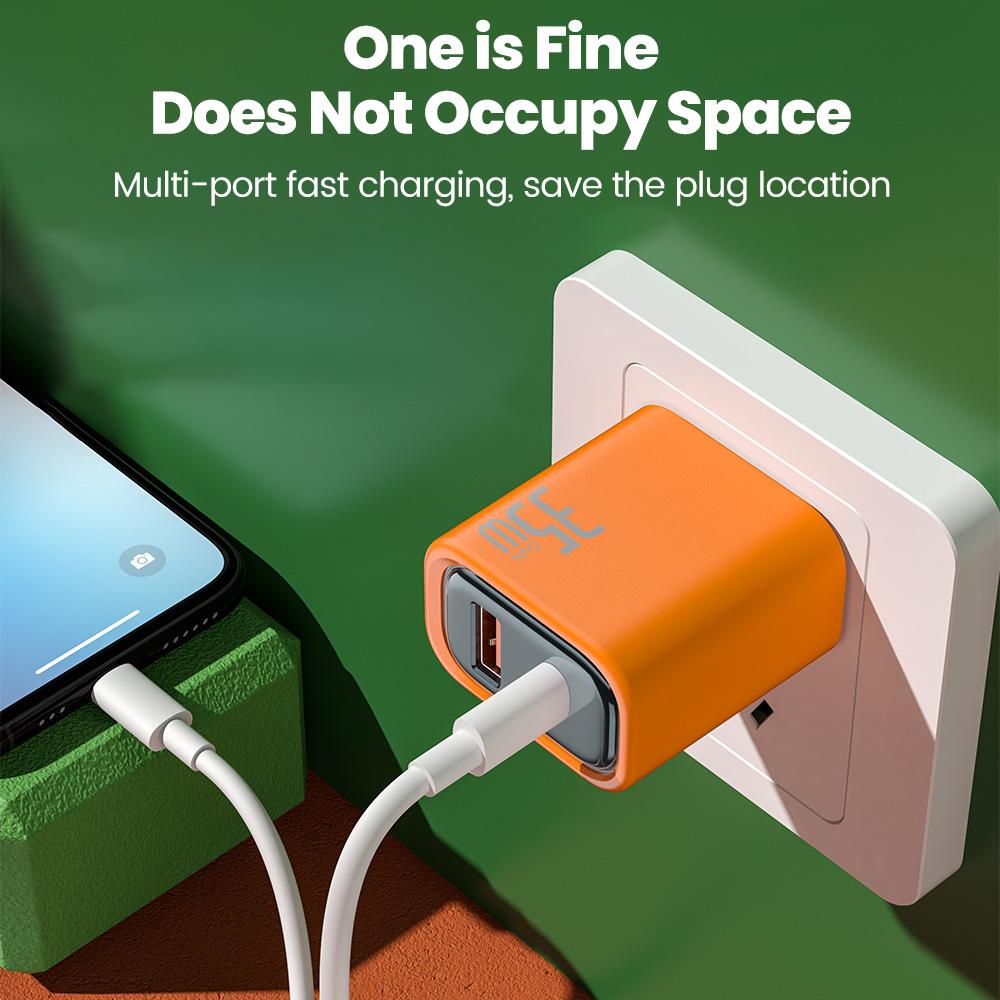 

35W Wall-Mounted Charger Adapter, compatible with iPhone, Samsung, Huawei, and Xiaomi USB C Chargers UK