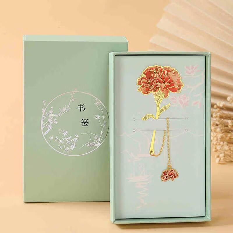 Chinese Style Hollow Brass Bookmark with Carnation Pendant