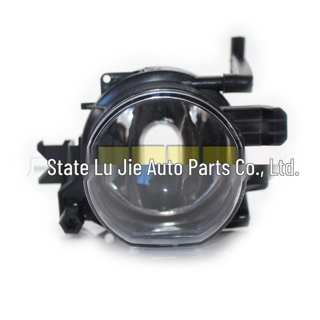 Fog Light Bar for BMW 7 Series E65/E66/E67 (Part: 63176943415/63176943416)