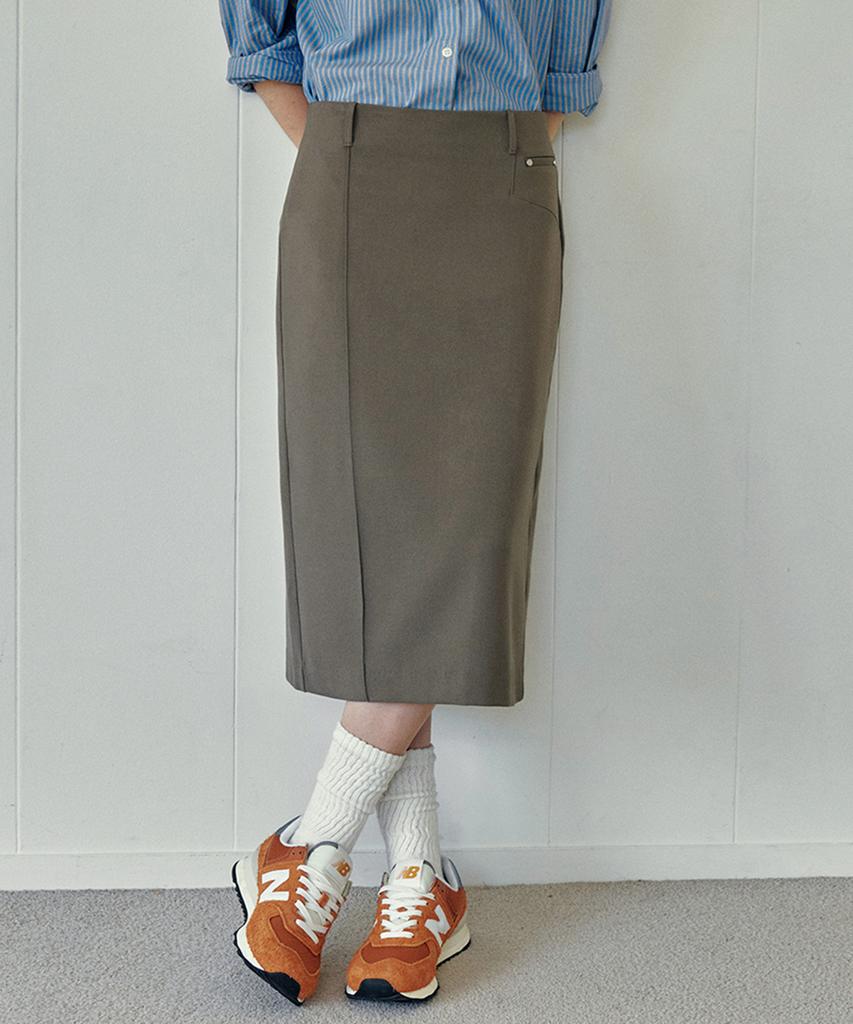 LOEIL Rivet Point Long Skirt - Mocha