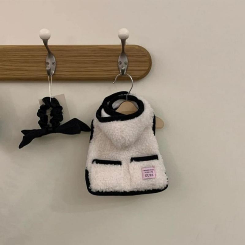 

Зимнее пальто для собак Роскошная одежда из флиса для собак Толстовки для домашних животных с D-образным кольцом Костюмы для бишонов, чихуахуа Жилет для кошек Толстовка для щенков Куртка для собак XS белый