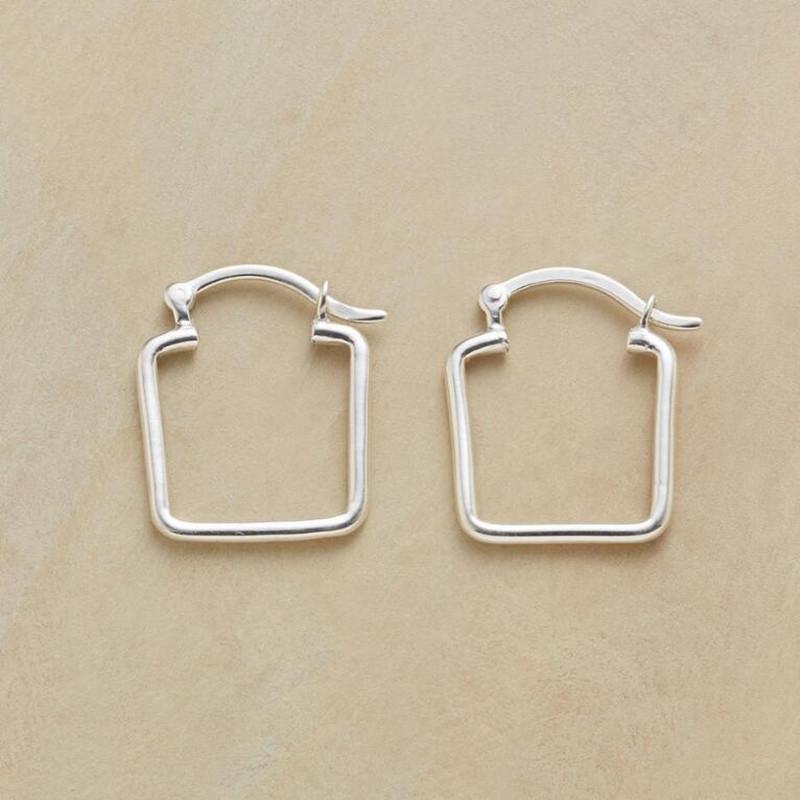 Retro Minimalist Geometric Silver Baseball Shaped Pendant Earrings Suitable For Both Men And Women Punk Style Custom Jewelry
