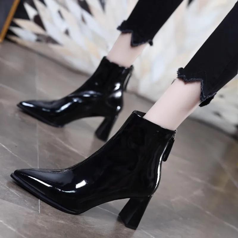 

Модные черные ботильоны для женщин с боковой молнией, эластичные, на среднем каблуке, большие размеры, короткие ботинки, модные туфли с острым носком, Botas De Mujer 2025 39 чёрный