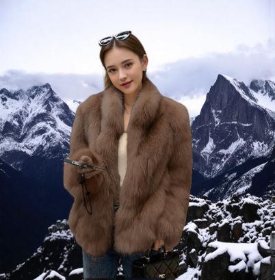 Autumn and winter environmentally friendly fur coat fox hair celebrity daughter thickened warm medium and long big fur collar fur coat