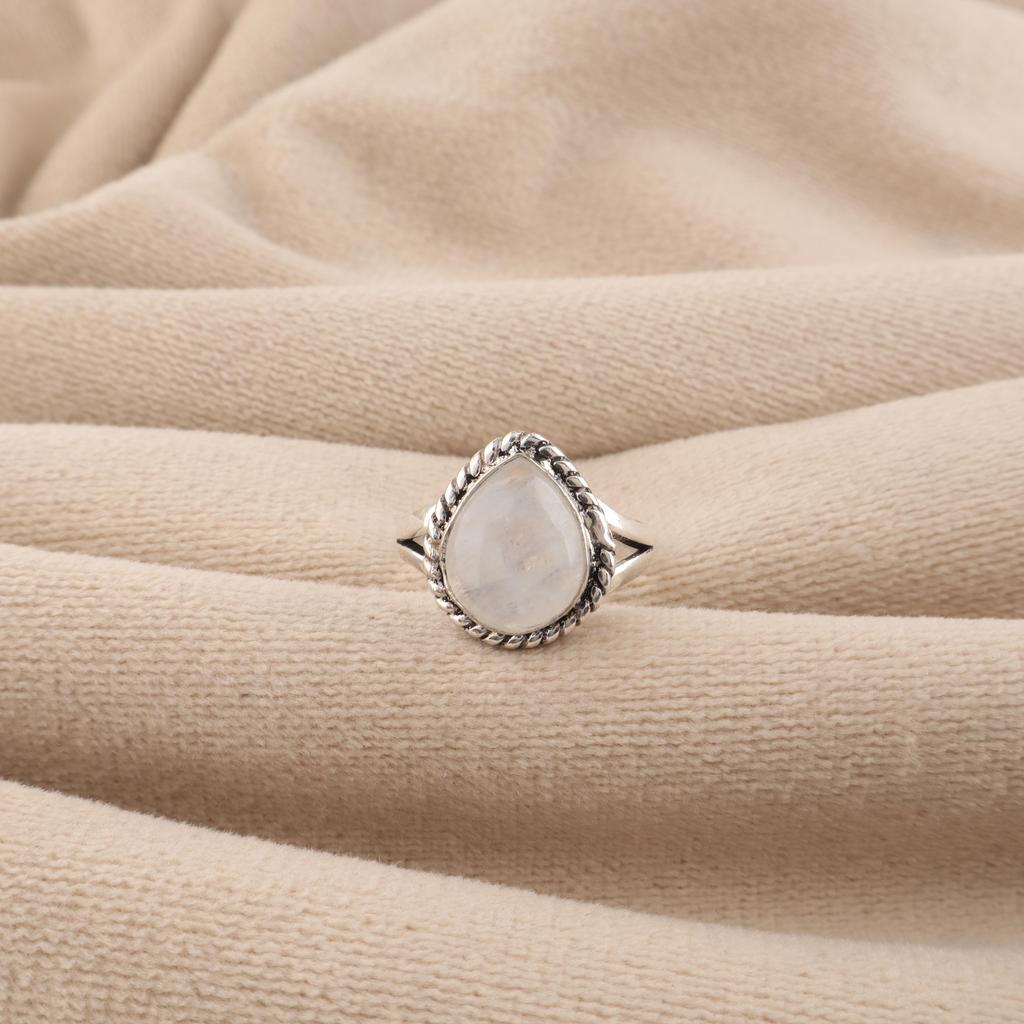 Natural Rainbow Moonstone Gemstone 925 Sterling Silver Handcrafted Jewelry Women Ring For All occasion RR-85-24