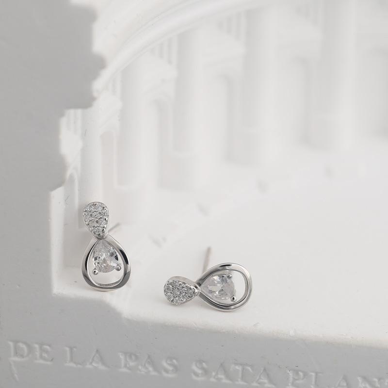 Diamond-encrusted Zircon Drop Earrings for Women  Fashionable  Luxurious Niche Design  High-end Earrings