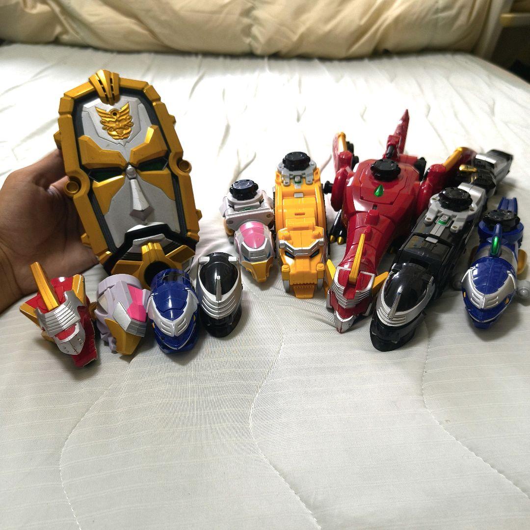 

[USED] Sentai Hero Transforming Figure Set