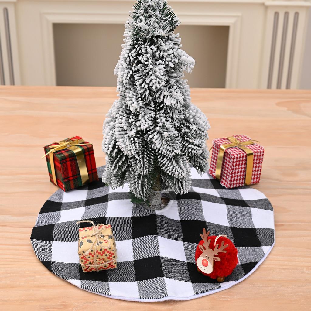 Charming Tree Mini Skirt For Christmas Featuring Soft Red Black And Black Fabric White