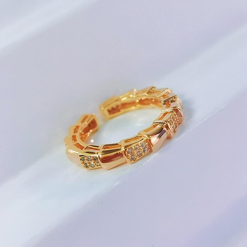 Electroplated Full Diamond Snake Bone Ring - Women's Chic White Mother-of-pearl Snake-shaped Open Ring