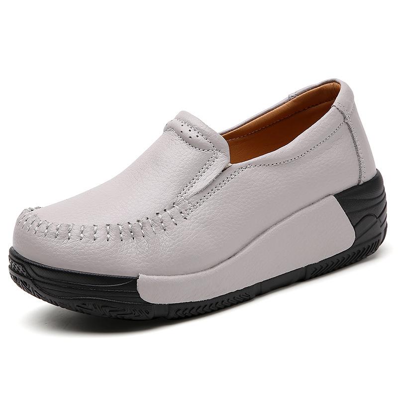 Fashion Woman Loafers Office Comfortable Moccasins Women Flat Shoes Casual Platform Sneakers Soft Sole Slip On Mom Shoes