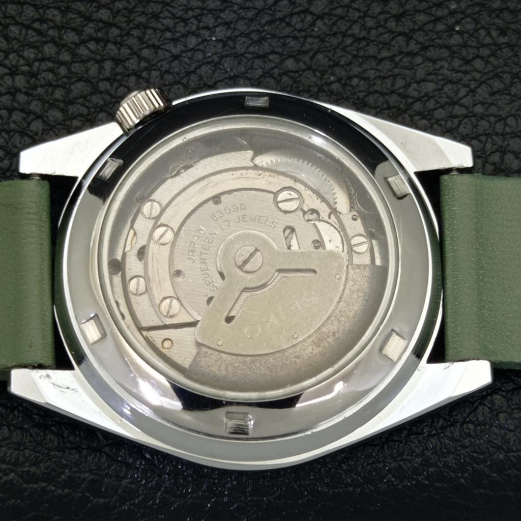 VINTAGE SEIKO 5 AUTOMATIC REFURBISHED JAPAN MENS GREEN DIAL WATCH a440541-9 Sk-a440541-1