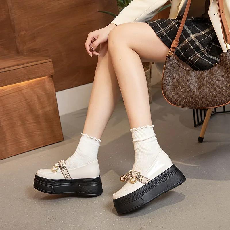 Fashion 2025 Hot Selling New Single Shoe Leather British Style Thick Soles Increase A Slip-on Loafer Women's Shoes