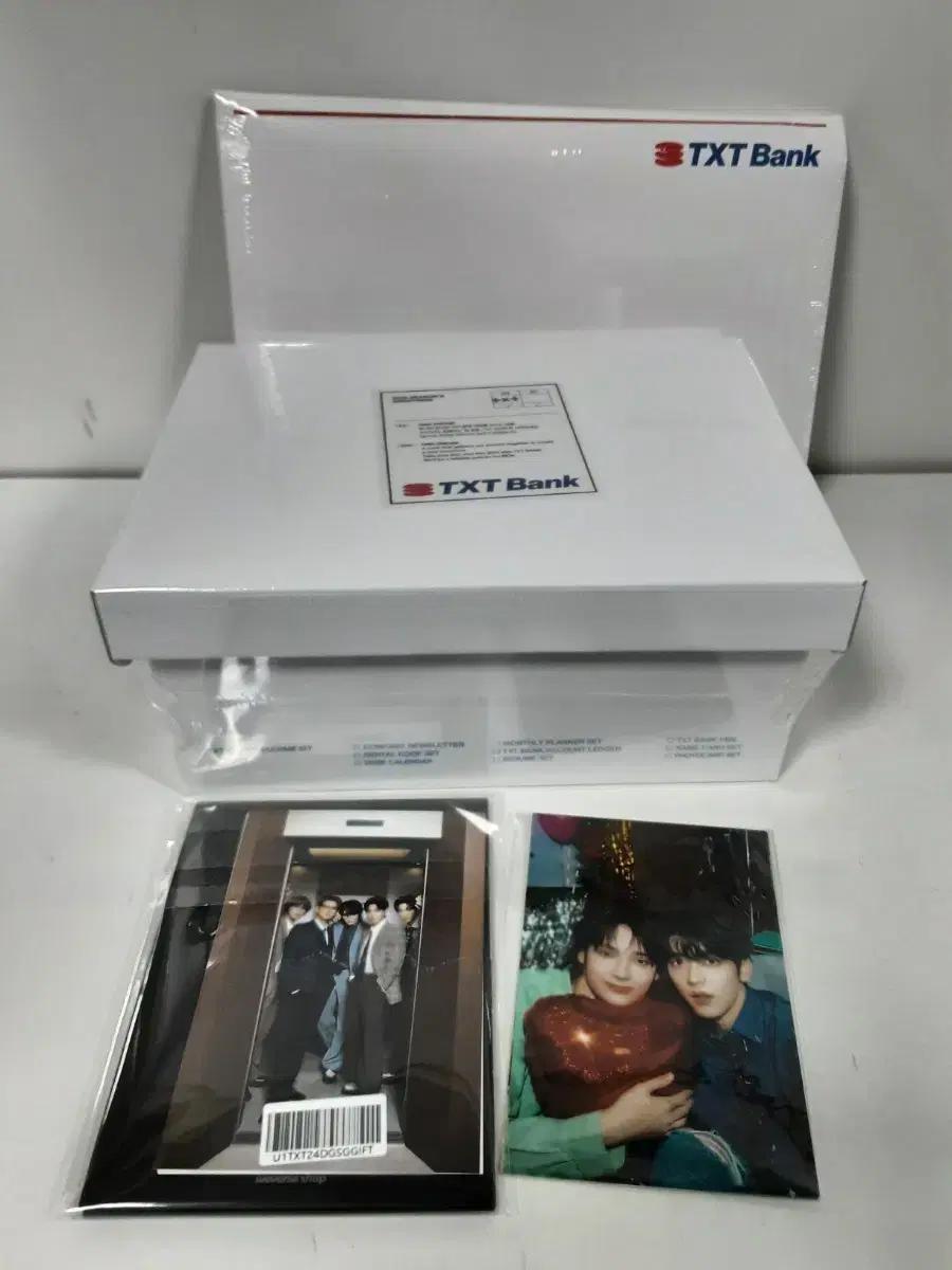 

TOMORROW X TOGETHER TXT Bank Goods Full Set + Photo Card