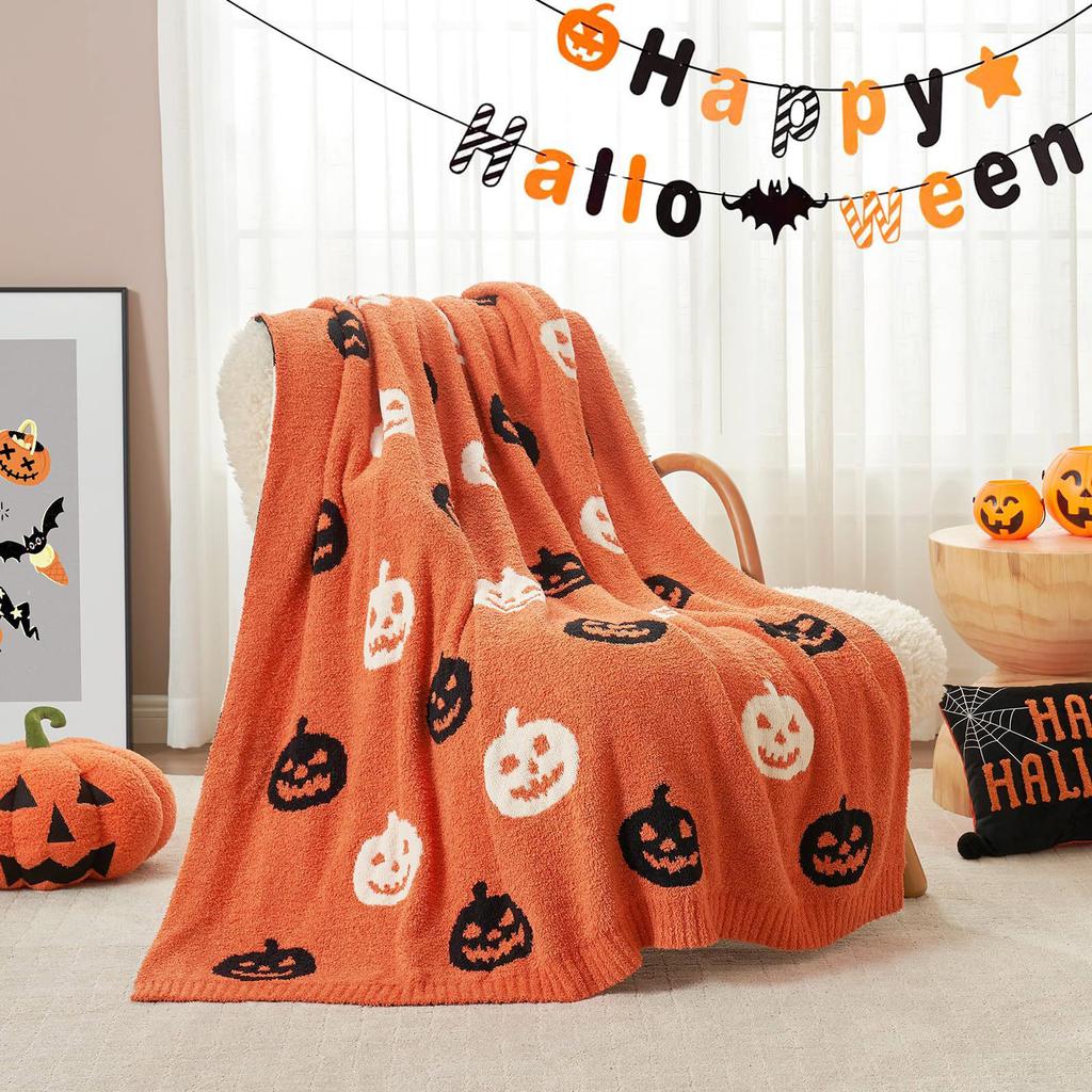 Halloween Flannel Throw Blanket – Soft Cozy Lightweight Blanket for Couch, Bed, Sofa (4050 Inches)