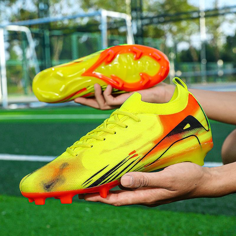 New Men's and Women's Outdoor Soccer Shoes for Boys Girls Teenagers and Students AG Long Nail TF Soccer Shoes