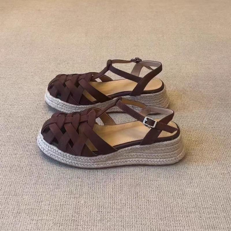 

Летние новые дышащие универсальные одинарные туфли с сумкой, соломенная толстая подошва, ремешки крест-накрест, модные сандалии для женщин 40 темно-коричневого