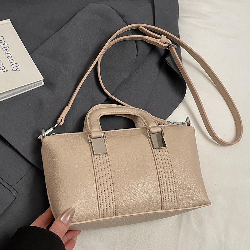 Korean Version of Fashion High-end Temperament Simple Portable Small Square Bag Light Luxury Versatile Commuter Style Solid Color PU Messenger Women's