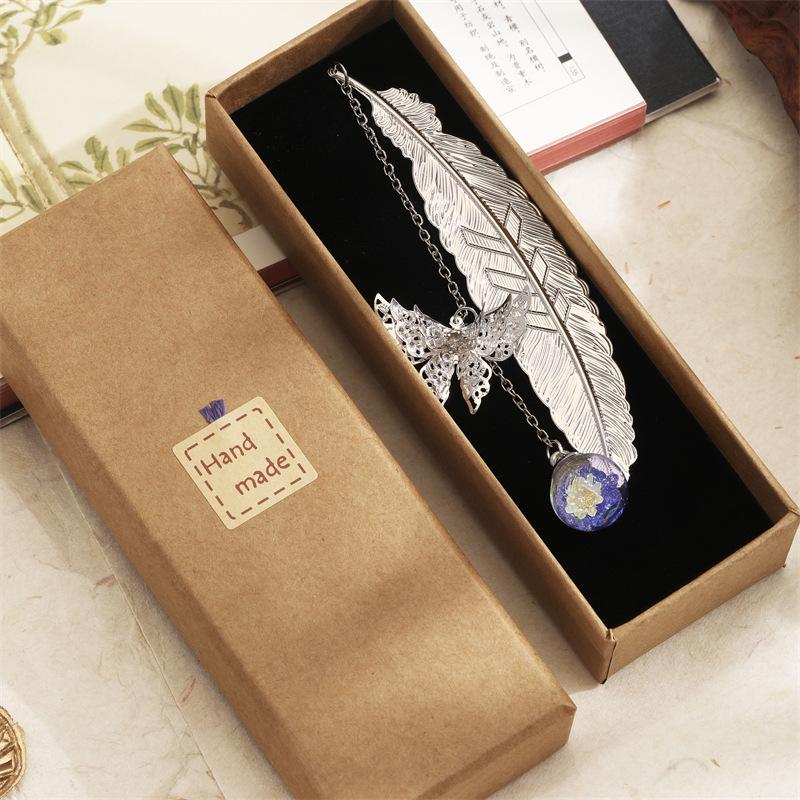 Exquisite Chinese-Style Feather Leaves Metal Bookmark Gift Box – Perfect for Teacher's Day & Birthdays