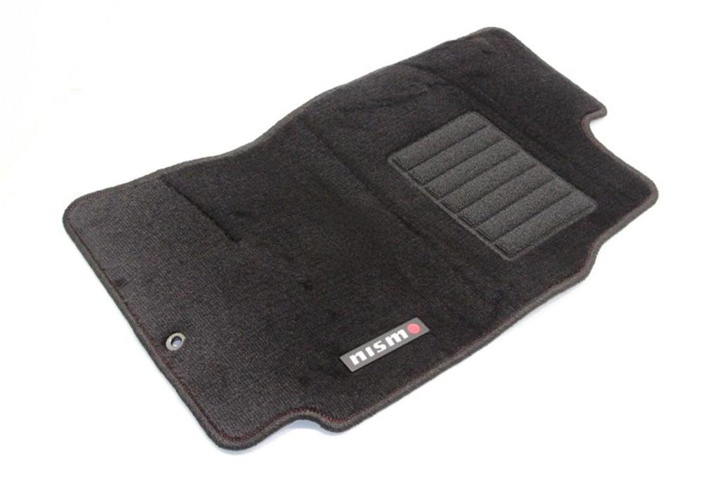 Nismo Floor Mats for Nissan Skyline R33 Series 4WD and Stagea C34 Series 4WD Nismo Logo (Manual Transmission) (with Plate) 74902-RNR35