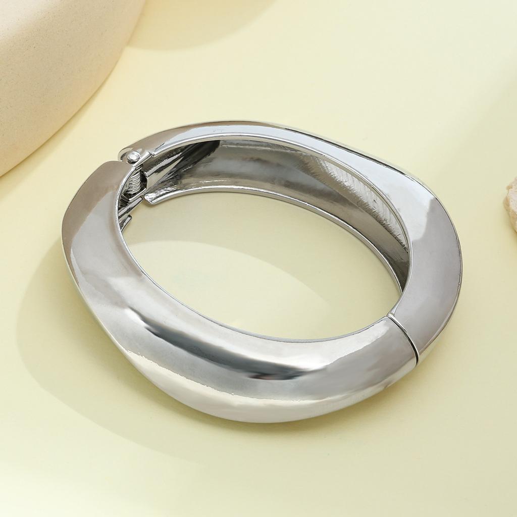 European and American Exaggerated Bracelet Heavy Industry Design Sense Metal Smooth Surface Bracelet Geometric Personality Wide Bracelet Jewelry