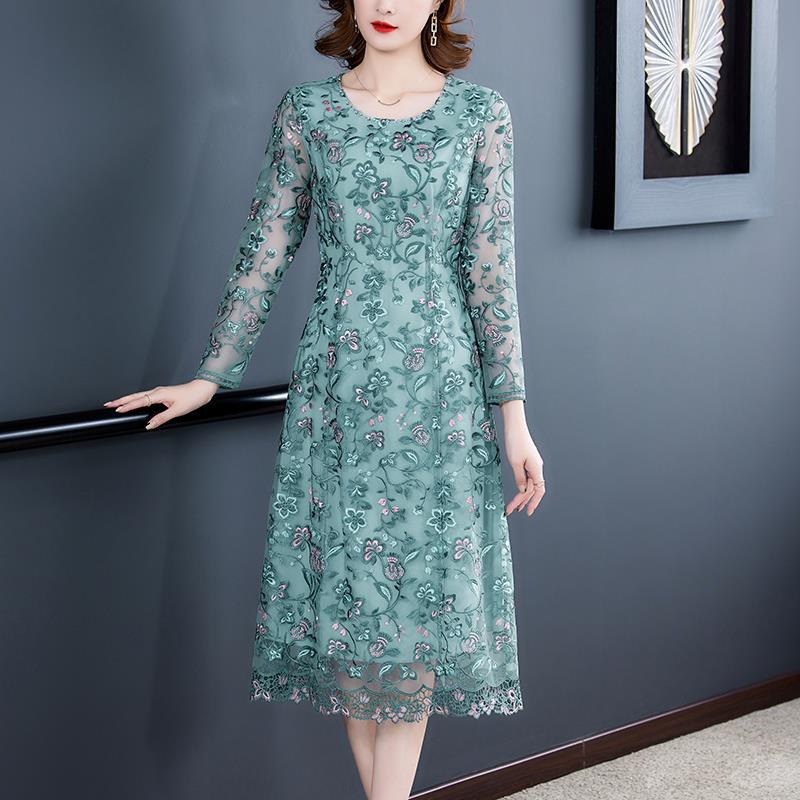 Autumn 2025: Elegant Embroidered Lace Dress with Round Neck