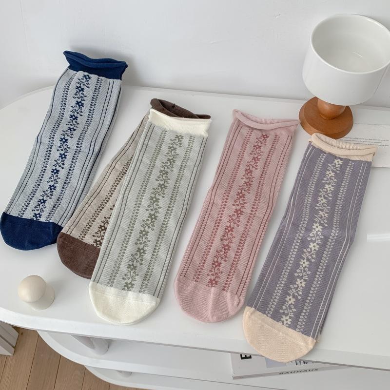 Niche Literary And Artistic Retro Floral Tube Socks Children'S Spring And Summer Thin Breathable Casual Socks Curled Vine Stacking Socks