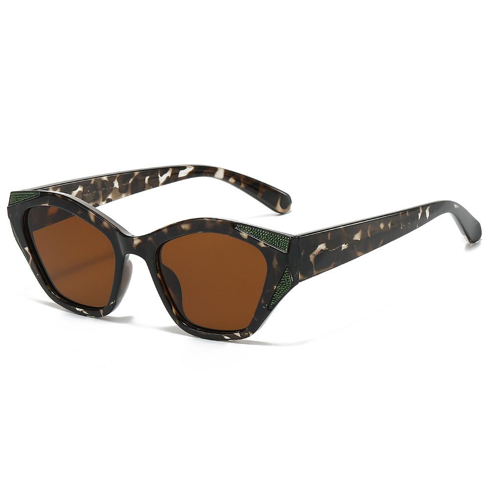 Vintage Brand Fashion Uv400 Shades Women Custom Logo Unique China Wholesaler Small Frame Cat Eye Sunglasses for Women 2024
