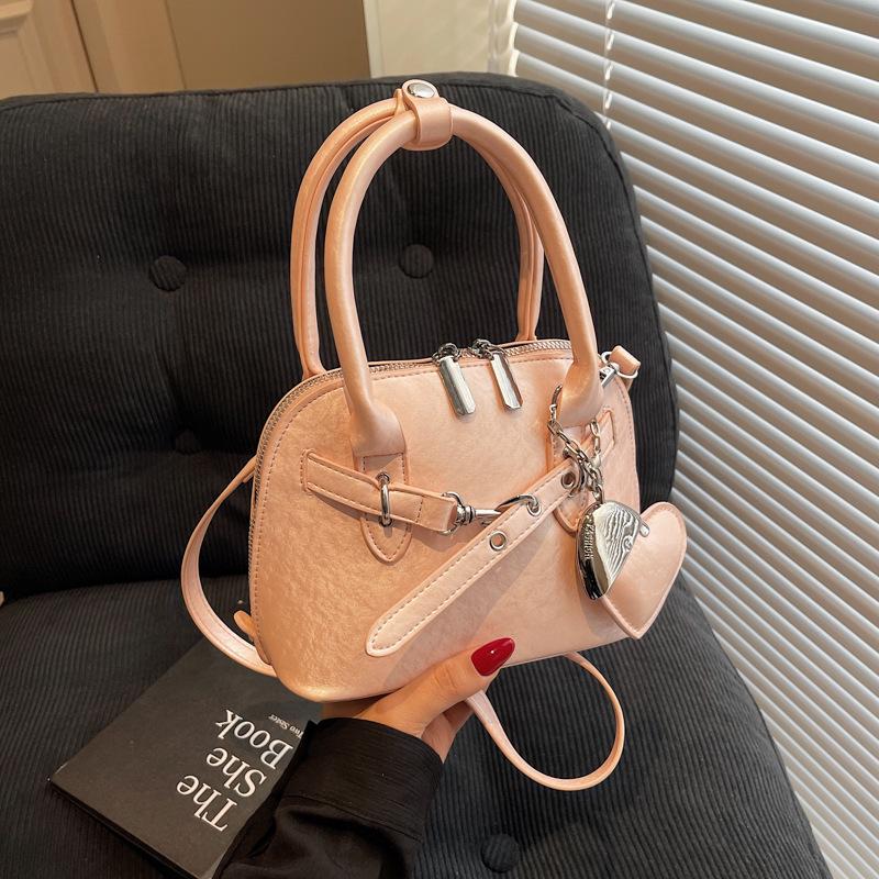 

2025 Trendy High-Quality Women s Shell Crossbody Bag Without Accessories розовый