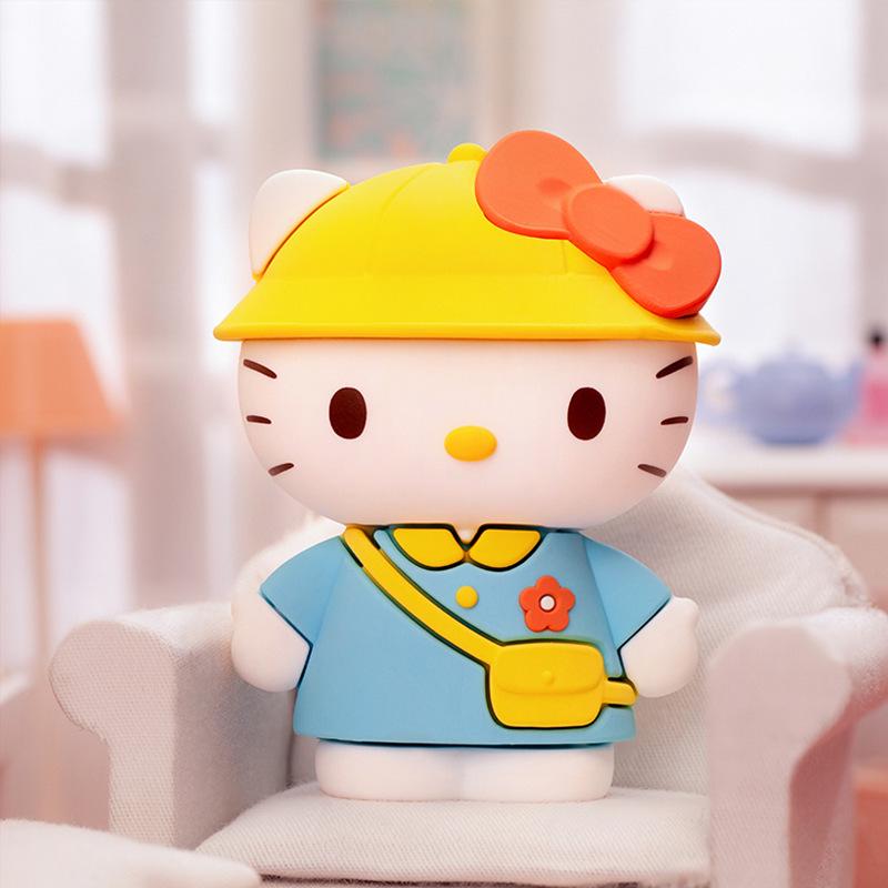 Hello Kitty Dress-up Diary: Kitty Cat Celebrity Figurine