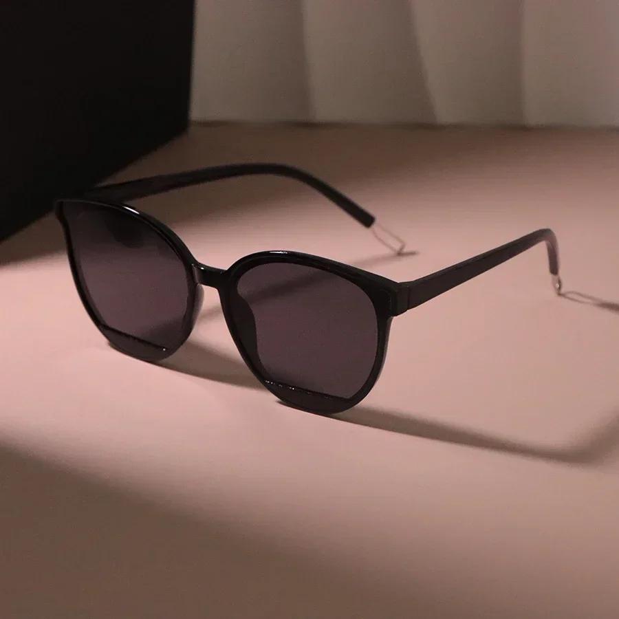 Durable High Quality Retro Classic Square Sun Glasses For Women Men Stylish Minimalist Female Male Fashion Glasses