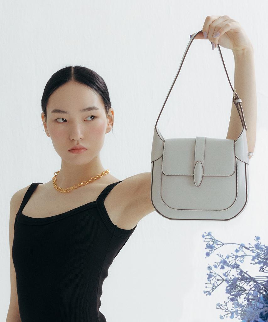 Bbyb Eccor Medium Shoulder Bag (Ivory)