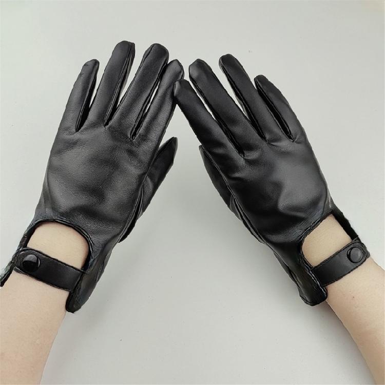 Lightweight Full Finger Gloves Punk Edge Decor Breathable Fabric For Extended Outdoor Use