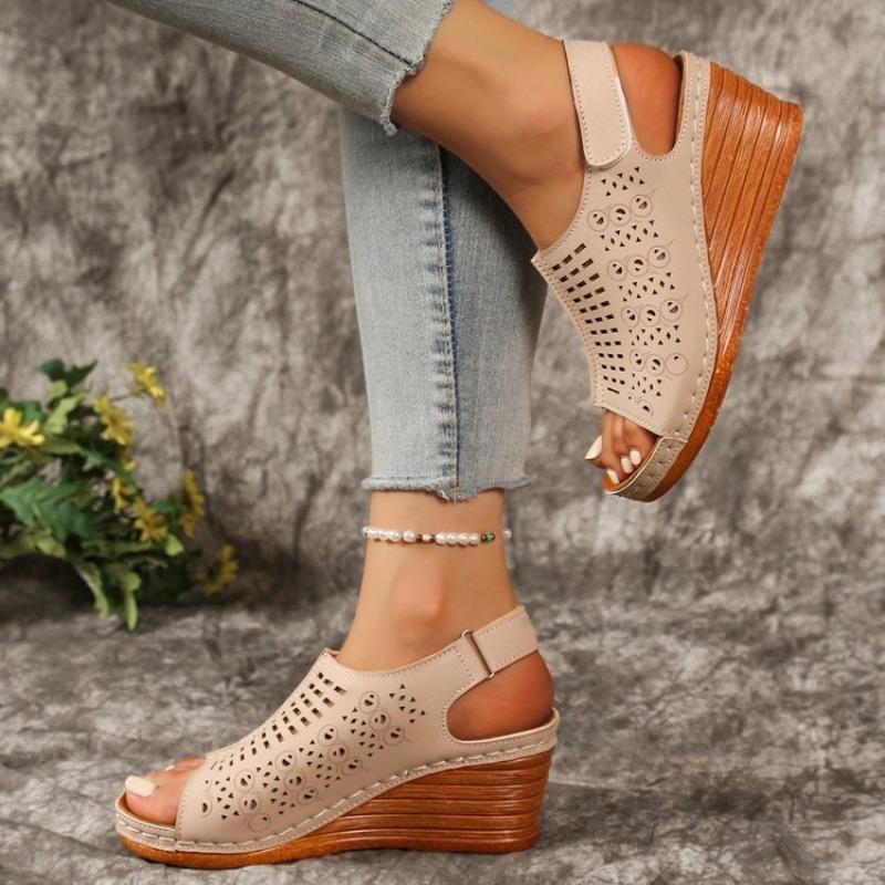 

Large-sized Shoes Wedge Heel Sandals Hollowed-out Velcro Sandals 36 чорний