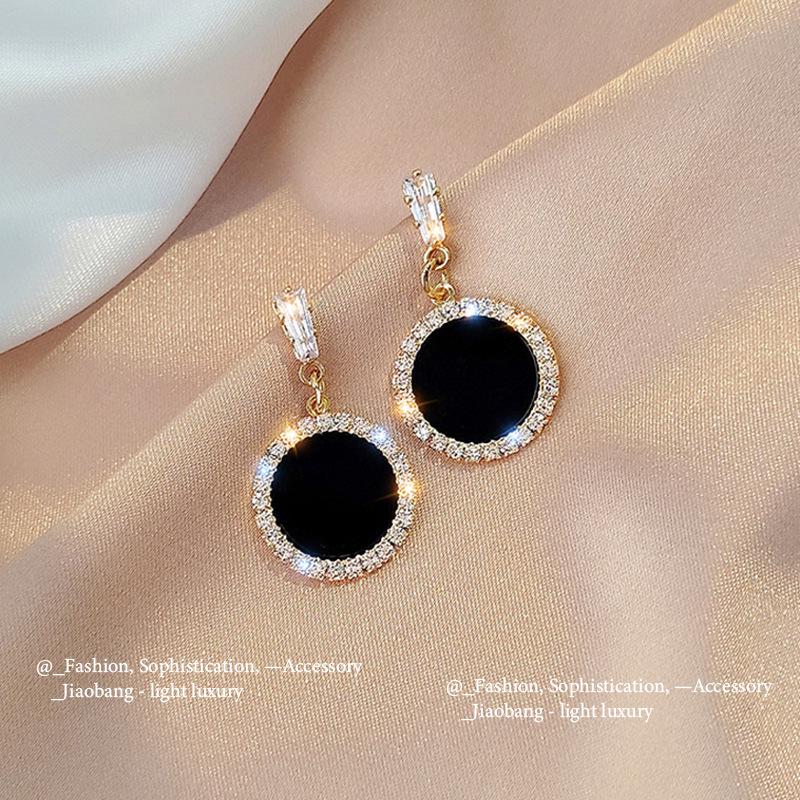 Elegant Black Diamond Silver Needle Earrings: High-End, Fashionable, Versatile Luxury