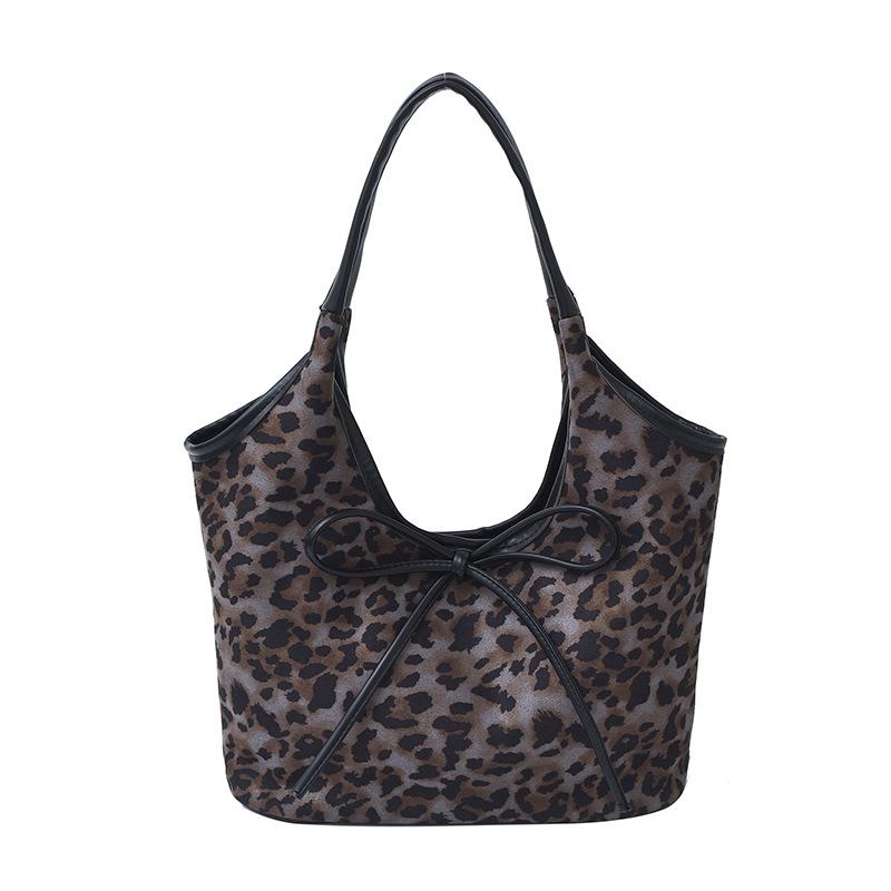 Fashion leopard print shoulder bag women's autumn and winter new simple retro women's bag versatile casual tote bag