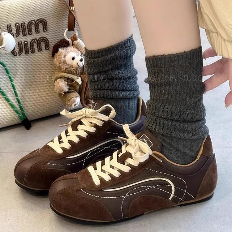 Flat-bottomed Dexun shoes women's 2025 spring new Internet celebrity explosion lightweight Forrest Gump shoes red casual sports shoes