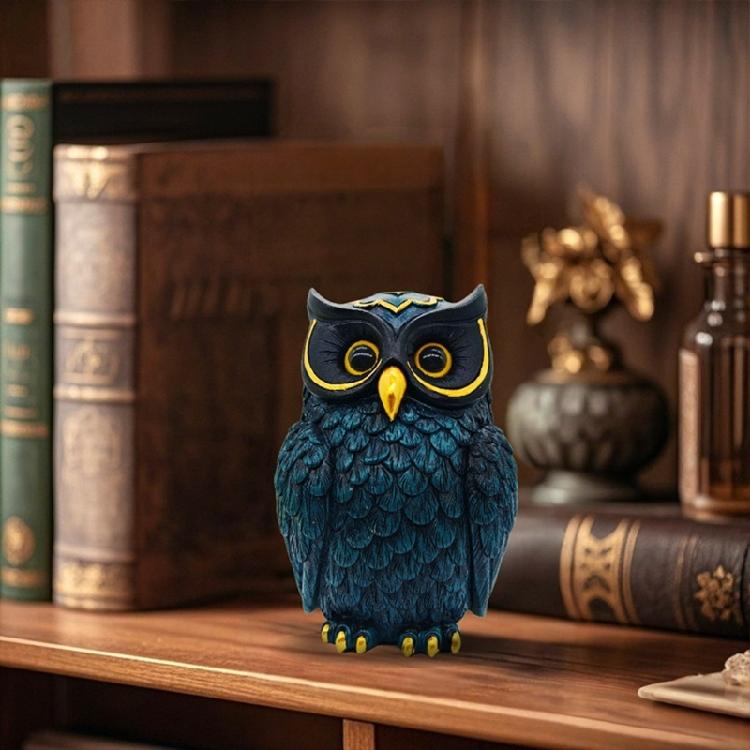 Festives Owl Sculpture Resin Bird Small Figurine Ornament for Christmas Birthday Home Office Desktop Bookshelf Decors