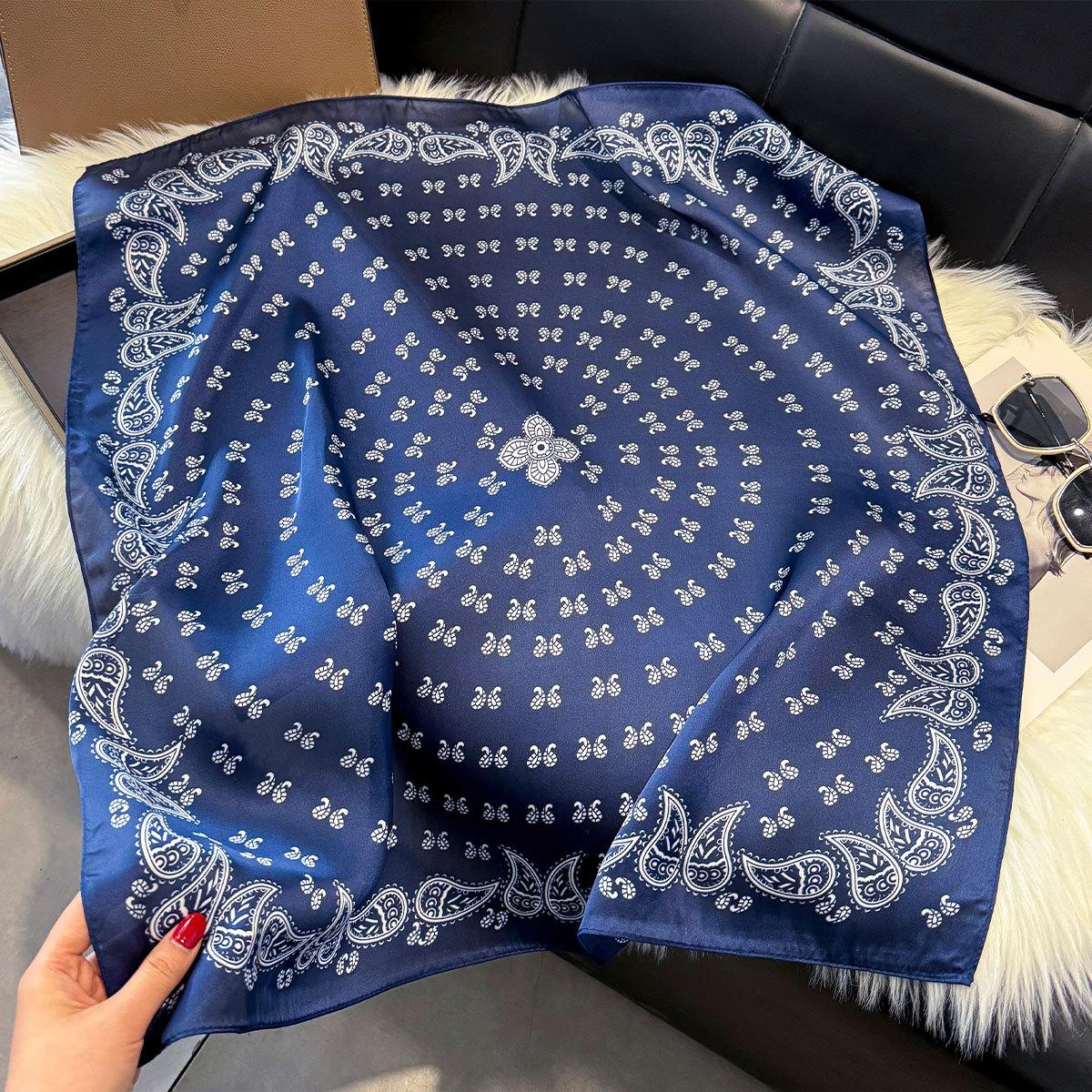 

Шелковый платок 70 см Женский Французский Элегантный Платок с Мелким Цветочным Принтом Маленький Квадратный Платок с Головным Убором 70*70