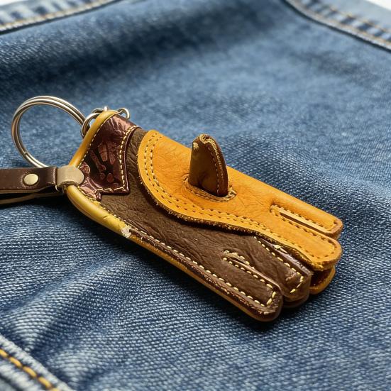 Mini Falconry Glove Keyring Men Faux Leather Tiny Glove Finger Miniature Falcon Perch Gift for Bird Handlers Falconry Lovers