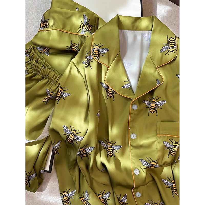 Light Luxury New Little Bee Illustration Pajamas Women'S Spring And Summer Long-Sleeved Ice Silk Gift Two-Piece Set, Real Shot