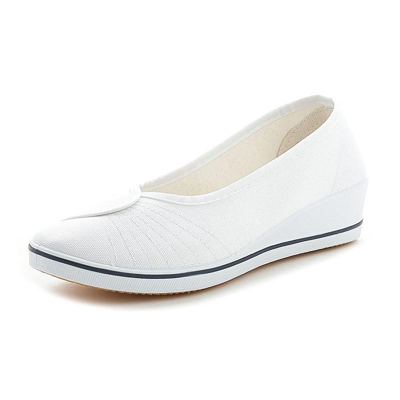 Nurse shoes women's one-word white wedge heel soft sole 2 new little white shoes old Beijing cloth shoes flat sole